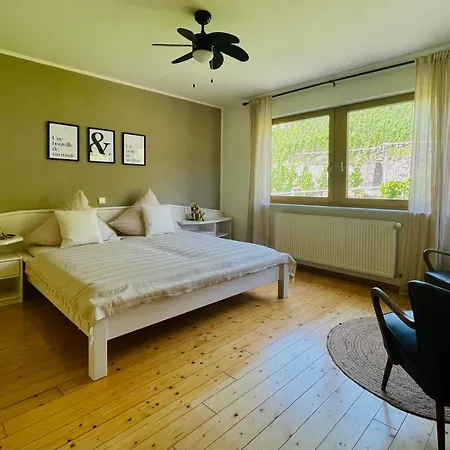 Boutique Wohlgemuth Heim Mosel Weingut Bed & Breakfast Zell an der Mosel